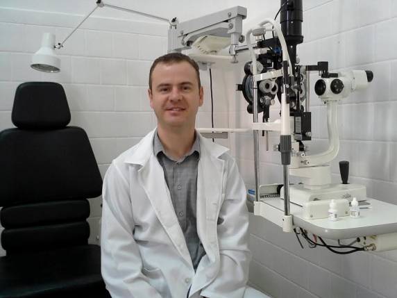Para oftalmologistas do HSVP, a 

tecnologia e a constante atualização são fundamentais na área, tanto para diagnosticar doenças como para trata-las precocemente