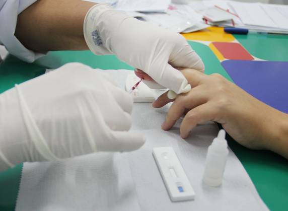 Testes rápidos e vacinação serão 

disponibilizados no sábado, dia 26
