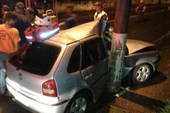 Acidente ocorreu por volta de 20h45min desta sexta-feira na Rua Bahia