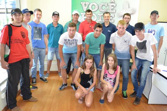 A pesquisa do empreendedor rural Vanderlei Holz Lermen é realizada com estudantes do Ensino Médio da região, a maioria deles entre 14 e 17 anos