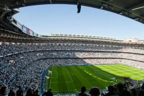 Santiago Bernabéu seria palco do duelo decisivo entre River Plate e Boca Juniors