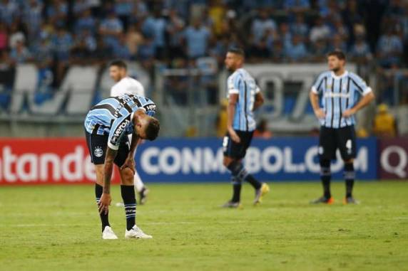 Bareiro marcou o gol do time paraguaio, que deixa o Tricolor com apenas um ponto em dois jogos