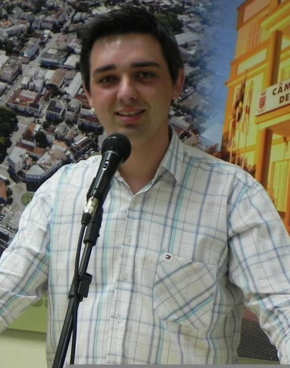 Classmann venceu o ver. 

Fonseca por 9 votos a 6