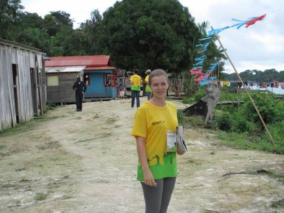 Ana Paula Danzer participou da Ação Cívico-Social (ACiSo) e da Assistência Hospitalar (ASSHOP), iniciativas coordenadas pela Marinha do Brasil