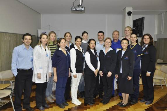 14 representantes dos empregados (votados) e do empregador 

(indicados) compõem a Comissão Interna de Prevenção de Acidentes