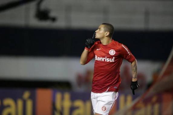 Time de Abel Braga chegou aos 15 pontos no campeonato