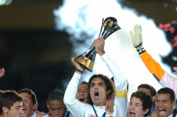 Ídolo colorado morreu em acidente de helicóptero no interior de Goiás