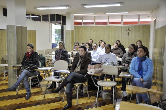 Objetivo é apresentar-lhes a história, organização e os serviços prestados pela Instituição