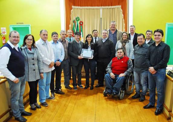 Sessão especial destacou a história, empenho e conquistas de Luciléia Renner Minuzzo, tetracampeã mundial