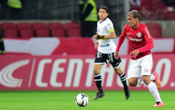 Visitantes saíram na frente, sofreram o empate aos 46, mas conseguiram a 

vitória aos 47 minutos do segundo tempo e largam em vantagem