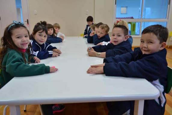 Pequenos alunos da Educação Infantil iniciaram o semestre na nova e 

moderna estrutura oferecida pela Instituição
