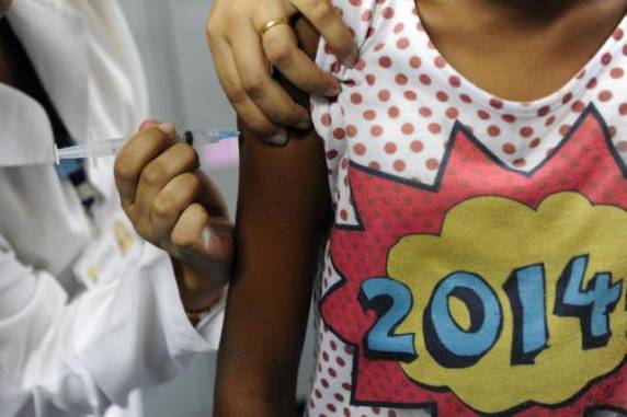 Imunização será feita em unidades de saúde, escolas públicas e particulares
