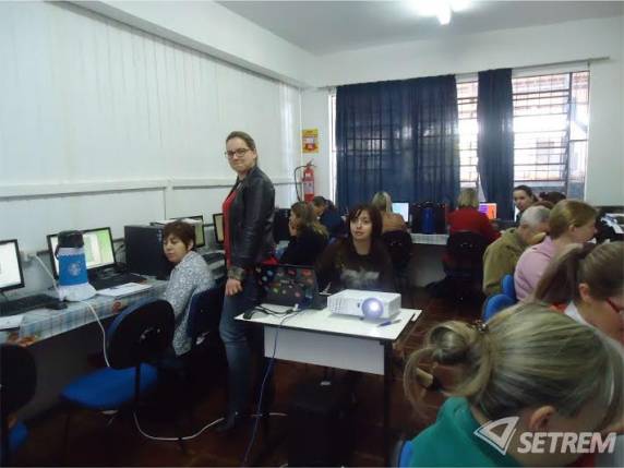 Encontro foi realizado pelo Núcleo de Extensão do Curso de Licenciatura Plena em Pedagogia da SETREM para os professores da 

Escola Estadual de Ensino Médio Anchieta, em Chiapetta