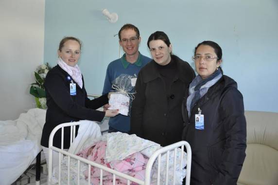 Cada bebê receberá uma toalha de lavabo