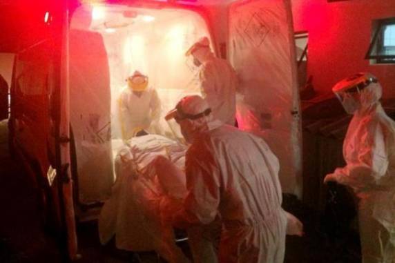 Africano que estava no Paraná não apresenta mais febre e está mantido em isolamento