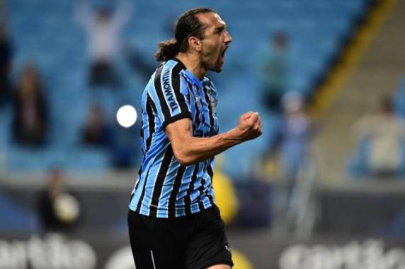 Equipe do técnico Luiz Felipe Scolari marcou o gol em cobrança de 

pênalti no primeiro tempo