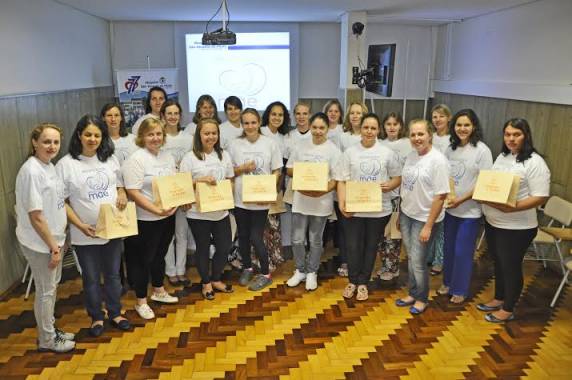 Entrega ocorreu durante o terceiro encontro do ciclo, realizado 

no dia 30 de novembro