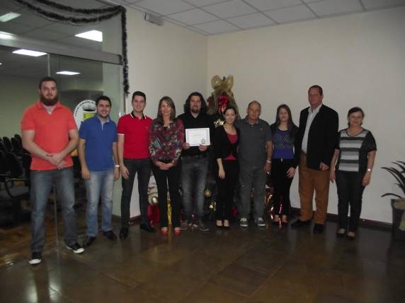 Atual presidente Lilico Mella foi pessoalmente receber o prêmio em Porto Alegre