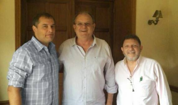 Técnico uruguaio, que passou pelo clube como jogador, terá a missão 

de levar o time ao tri da Libertadores