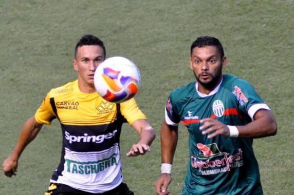 Criciúma vacila, Metropolitano aproveita e vence de virada no Heriberto Hülse