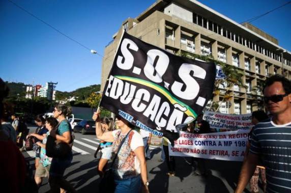 Aulas da rede pública estadual podem ser canceladas em diversas escolas do Estado