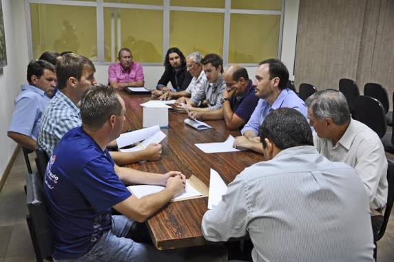 Atrasos dos pagamentos referentes ao convênio com o SUS e o não repasse de 

subsídios está ocasionando uma crise financeira na Instituição