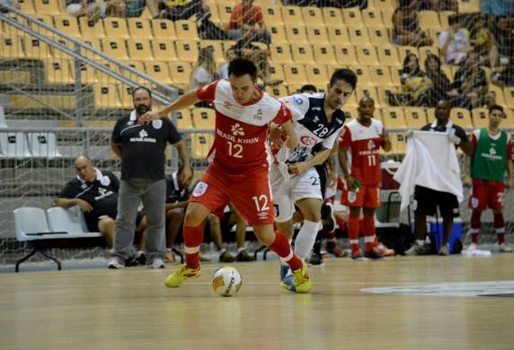 Com gols de Pixote, Junai e Lé, Tricolor vence por 3 a 0 no reencontro do campeão da Liga Futsal com o 

técnico Vander Iacovino. Atlântico derrota Goiás pelo grupo B