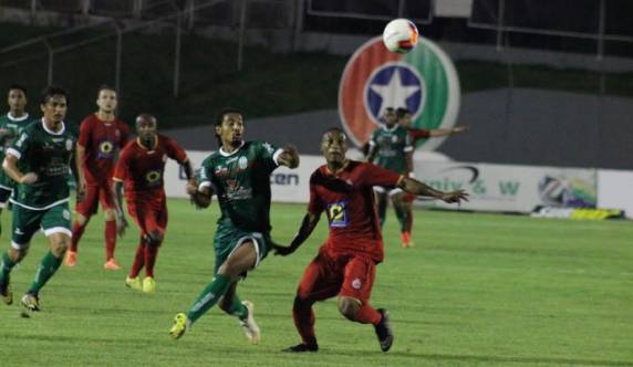 Depois de primeiro tempo sonolento, Leão Baio volta melhor, faz 2 a 0, se aproxima dos times que estão na parte de cima da tabela e ainda sonha no hexagonal semifinal