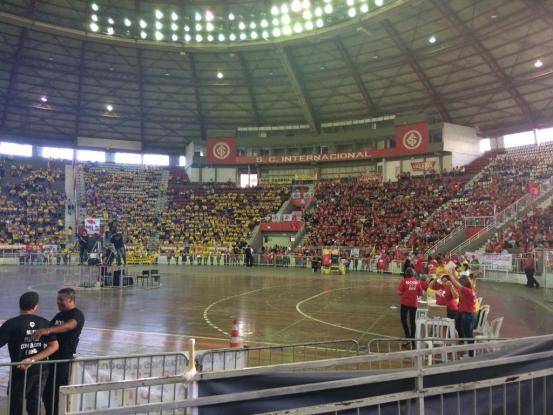 A maioria dos professores considera que a CUT deixou de representar os interesses da categoria