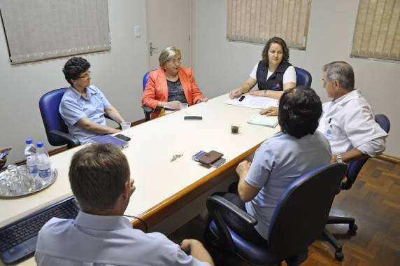 Parlamentar tomou conhecimento da crise financeira pela qual passa a Instituição