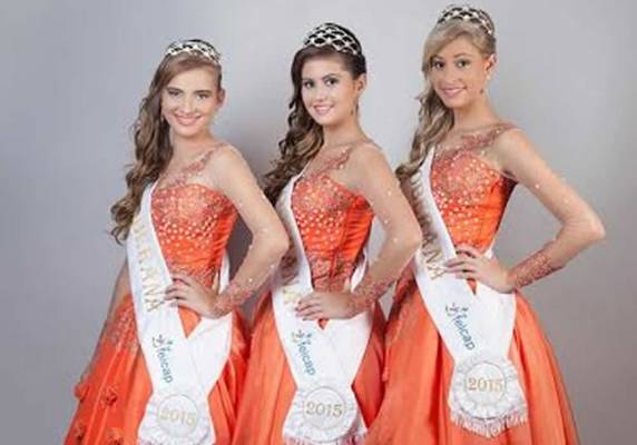 Responsáveis pelas belíssimas peças são Francieli Carine Buss, de Três Passos, e Deisi Micheli Fank, de Santo Cristo