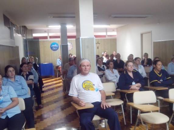 Colaboradores receberam orientações de como utilizar os alimentos em benefício da saúde