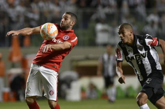 Time de Diego Aguirre pode até empatar 

por 0 a 0 ou por 1 a 1 a partida de volta, na próxima quarta-feira