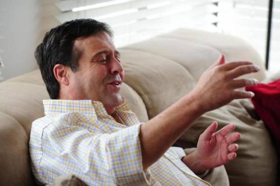 Político lutava contra um câncer no cérebro