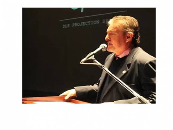 Ary Vanazzi foi condenado por irregularidade na contratação de CCs