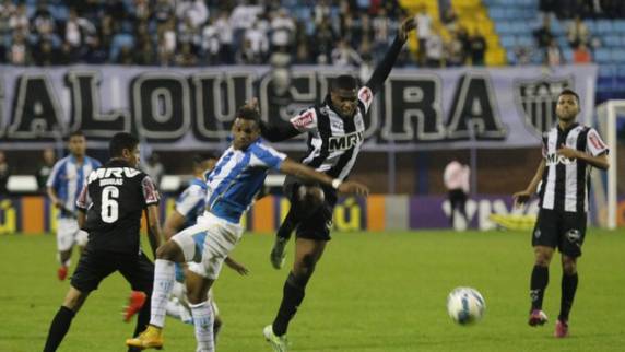 Dominante, Atlético-MG vence o Avaí e entra no G-4 do 

Campeonato Brasileiro