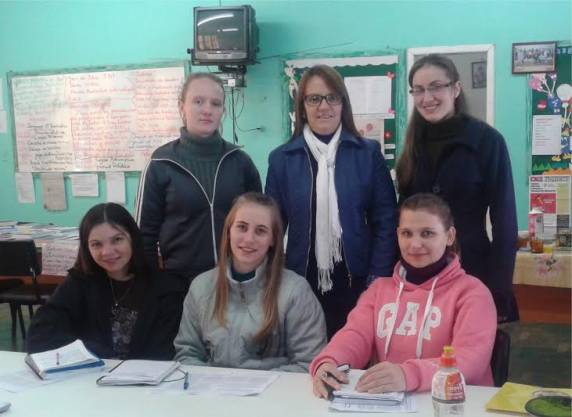 Grupo 

analisou e deu continuidade aos projetos que estão sendo desenvolvidos através do PIBID com os alunos do 1º ao 5º ano do Ensino Fundamental