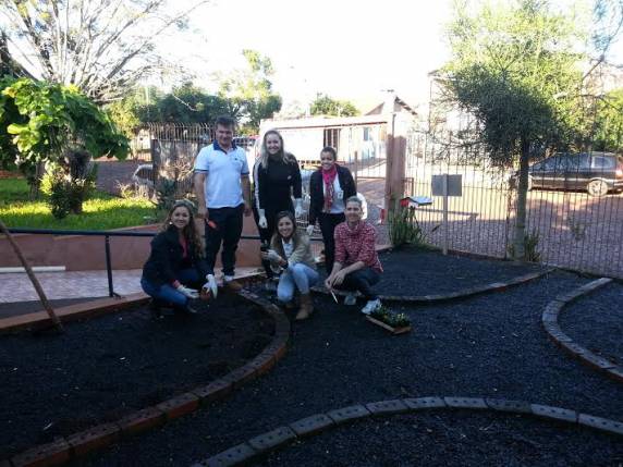 Desde abril os grupos realizam estágio no local, gerando importante aprendizado e experiências