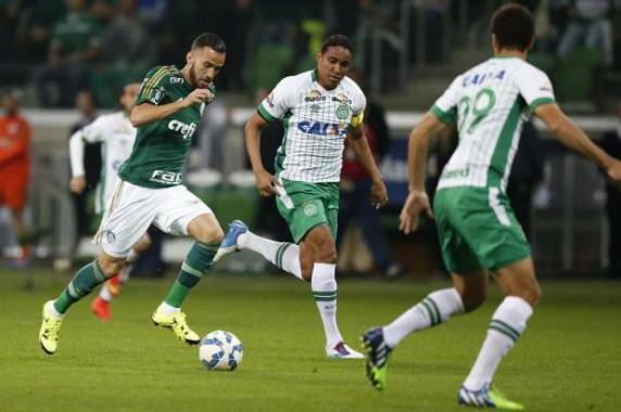 O Verdão do Oeste foi envolvido pelo time paulista na Allianz Parque