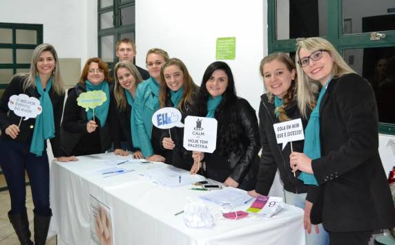 Profissional Jamile Maluf participou do evento Puerpério: entre dores e amores, promovido pelos acadêmicos do 5º semestre 

da Enfermagem SETREM
