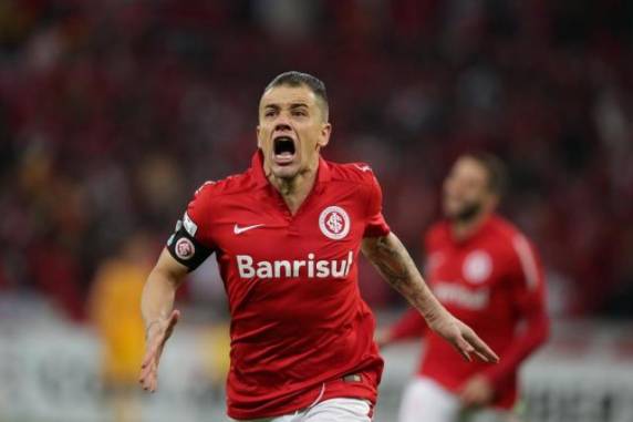  Beira-Rio, 

colorados marcaram nos primeiros minutos de jogo