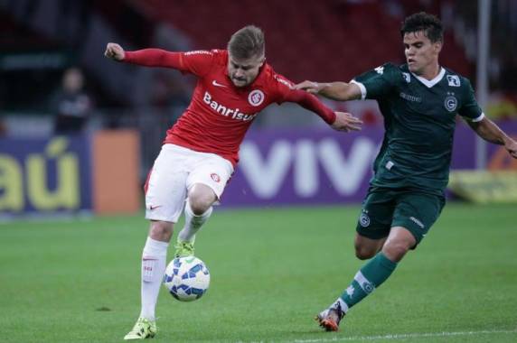 Time misto armado por Aguirre conseguiu bom 

resultado em casa