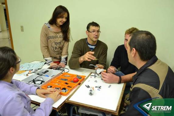 O objetivo da atividade foi de aplicar a teoria na prática quanto ao desenvolvimento da Estrutura de 

Produto