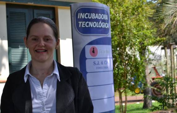 O Centro de Referência para Apoio a Novos Empreendimentos visa ampliar a capacidade das incubadoras em gerarem, 

sistematicamente, empreendimentos inovadores e bem sucedidos