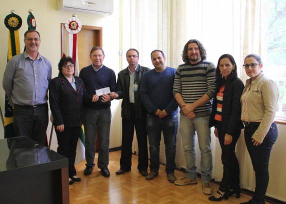 Entidade recebeu um cheque no valor de R$ 50 mil 