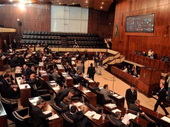 Lei que eleva alíquotas do ICMS recebeu 27 votos a favor e 26 contra