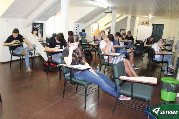 Concurso será realizado em três fases e vencedores receberão bolsa integral para representar o Brasil na Olimpíada Internacional de Alemão, em Berlim, na 

Alemanha