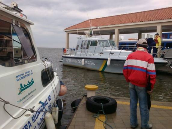 A travessia entre São José do Norte e Rio Grande foi suspensa pela cheia