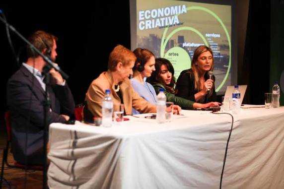 Trocas de experiências entre Brasil e Reino Unido destacou o modelo que inclui modos de gestão ou negócios que se originam em atividades, 

produtos ou serviços desenvolvidos a partir do conhecimento, criatividade ou capital intelectual de indivíduos