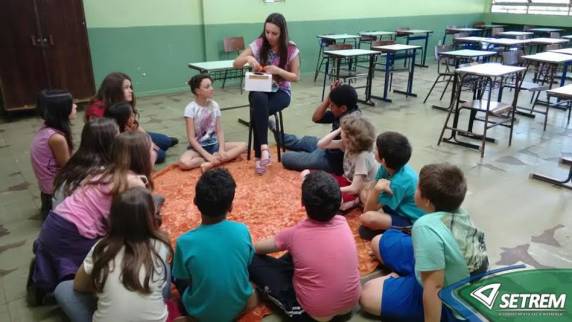 Acadêmicas da Pedagogia da SETREM e bolsistas do PIBID realizam oficinas que proporcionam o 

desenvolvimento humano em alunos do Ensino Fundamental